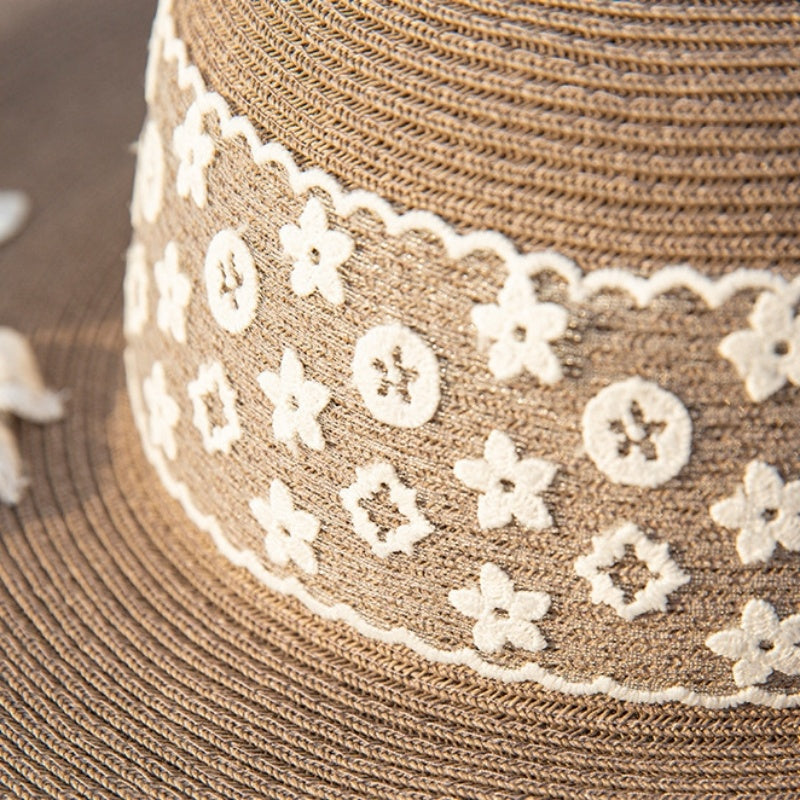 Wide Brim Straw Hat with Lace Decorative Strip and Lace Embroidery Patch