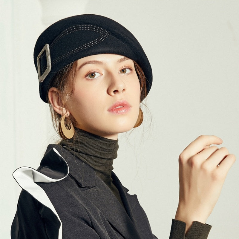 Stewardess Beret with Bow Checkered Mouth