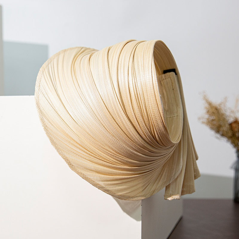 Overhead Plicated Sun Hat