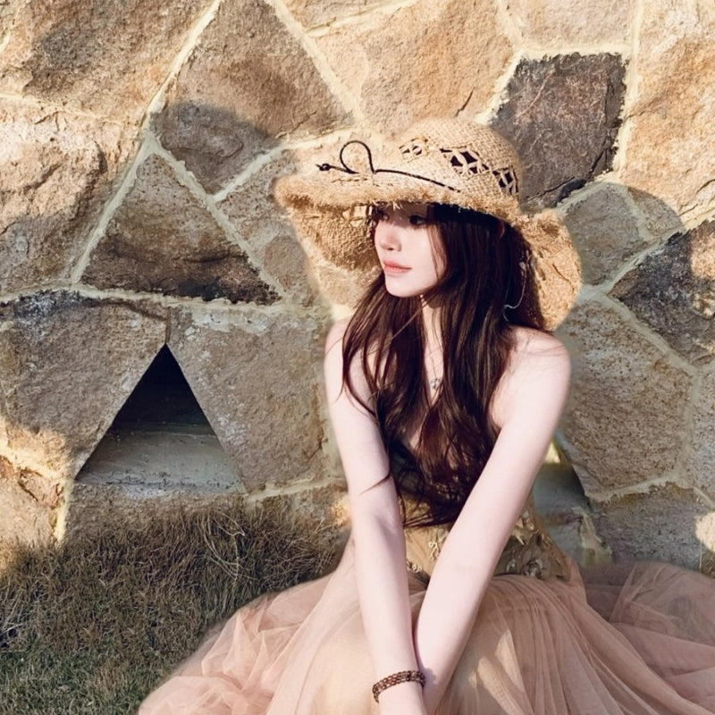 Straw Hat with Rough Selvedge
