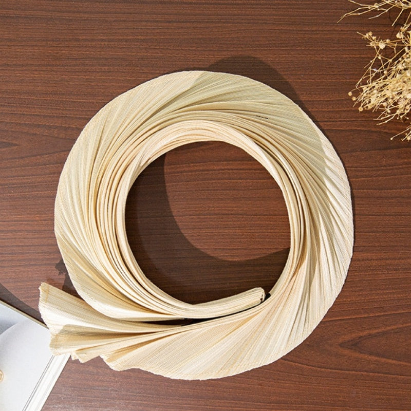Overhead Plicated Sun Hat