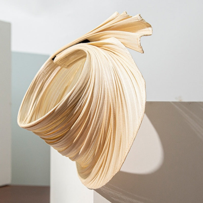 Overhead Plicated Sun Hat